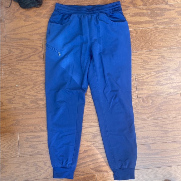 Elite by IRG – Women’s Jogger Scrub Pant - Picture 1 of 2